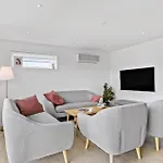 Gorgeous In With Wifi بيت للعطل